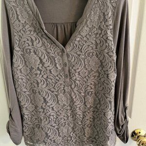 Apt 9 Gray Lace Overlay Top